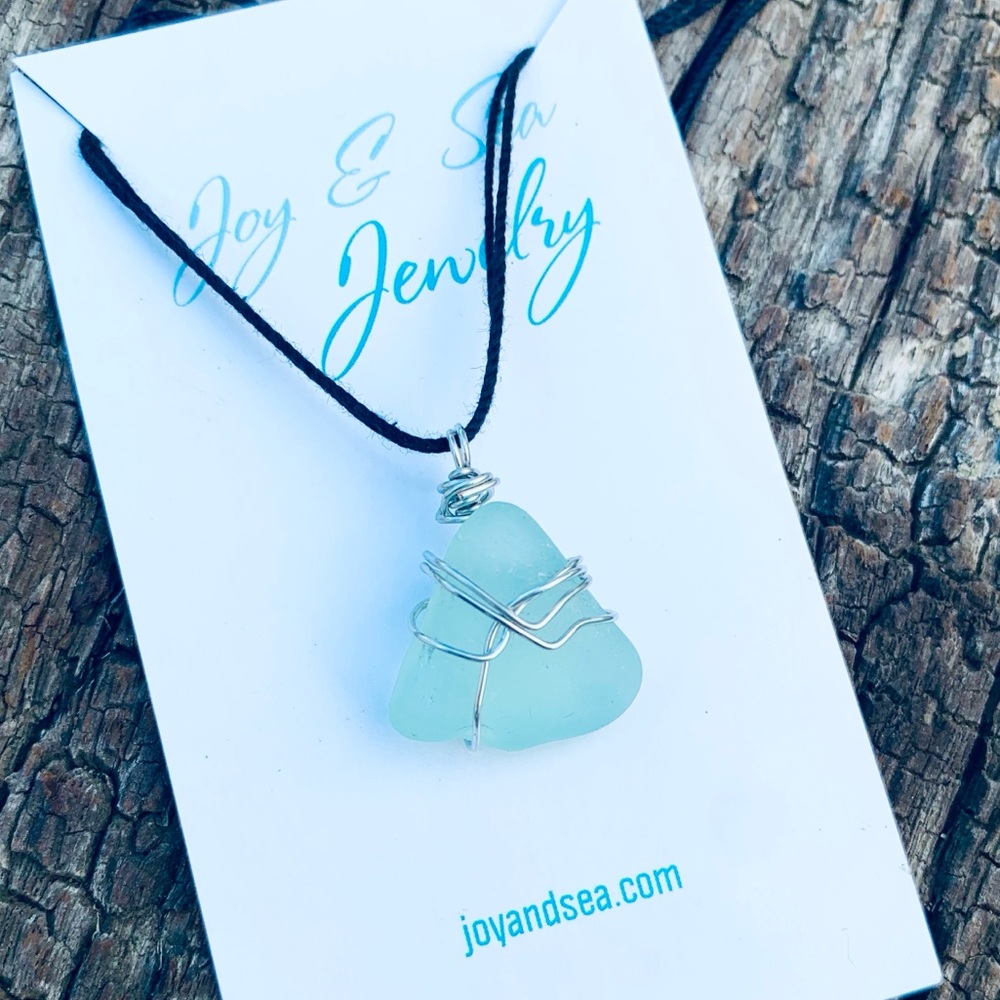 Maui Love Triangle Seaglass Necklace - Picture 5 of 7